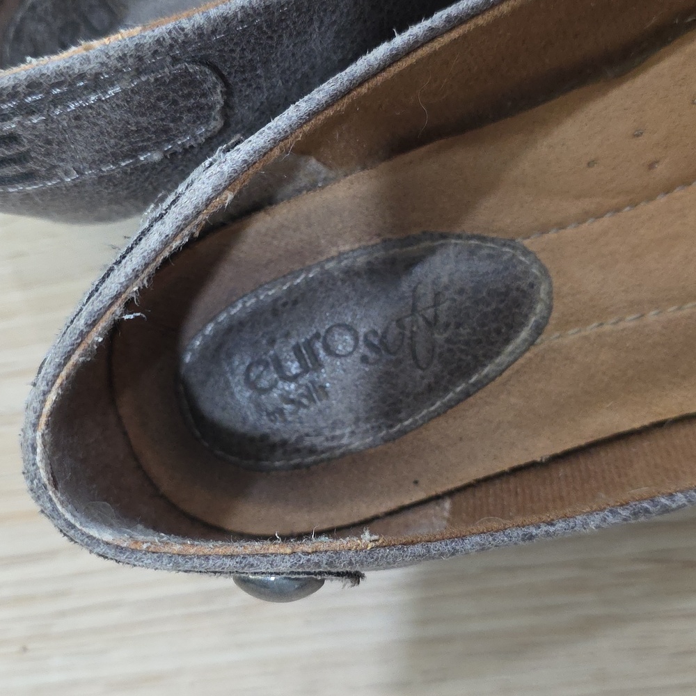 Gray Women's Flats Shoes - Picture 4 of 11